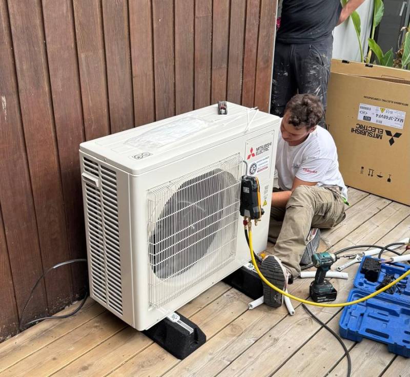 Installation de climatisation gainable à Ambarès-et-Lagrave dans une maison rénovée en centre-ville