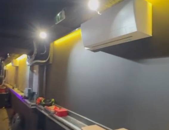 Installation de climatisation réversible multisplit pour les entreprises à Mérignac