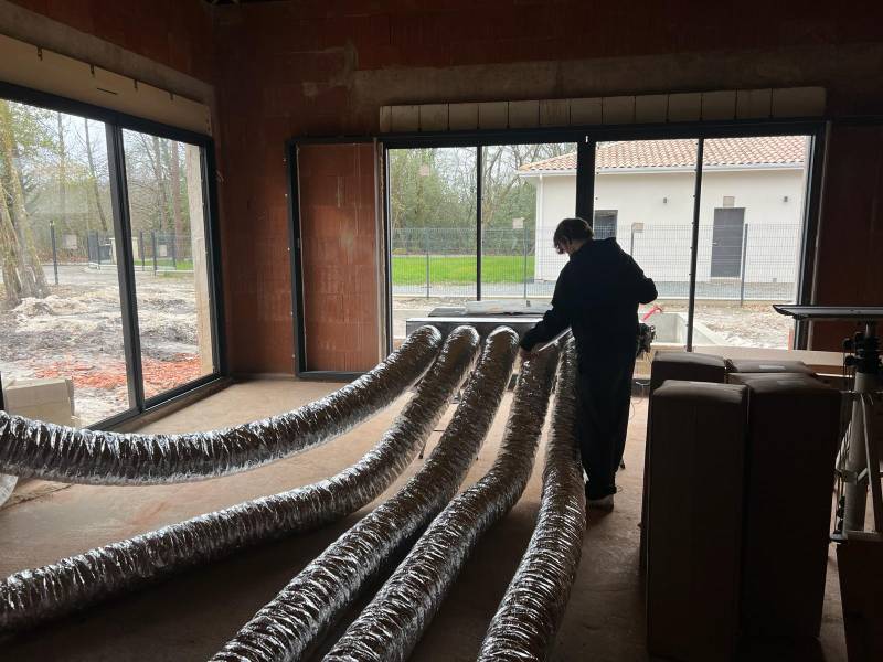 Installation de climatisation réversible gainable à Lormont près de Bordeaux