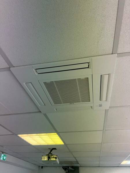 Les Avantages de la Climatisation Cassette à Bordeaux et en Gironde