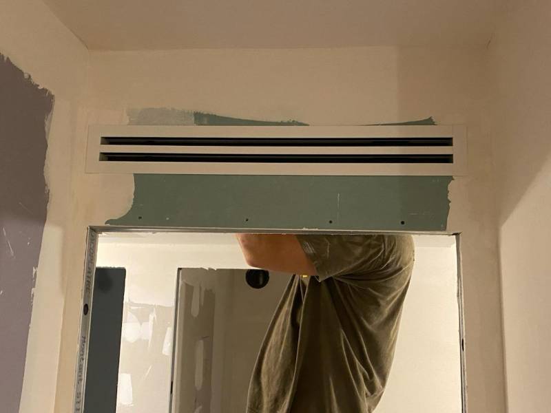 Climatisation gainable dans entrepôt et bureaux d'une entreprise de vin à Bordeaux