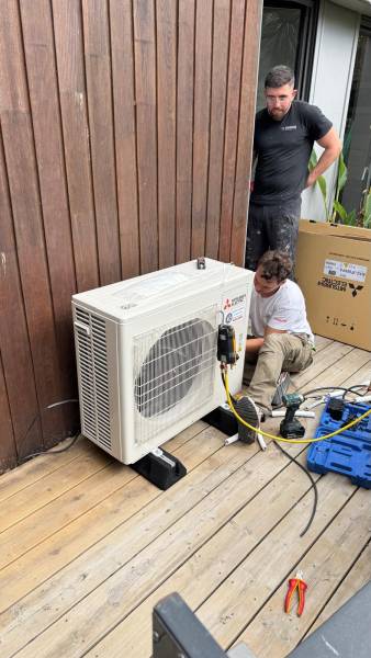 Faire réviser sa climatisation avant l’été : une étape essentielle pour éviter les pannes